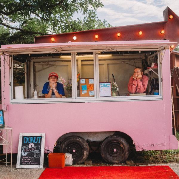 Zo's Mini Donuts logo