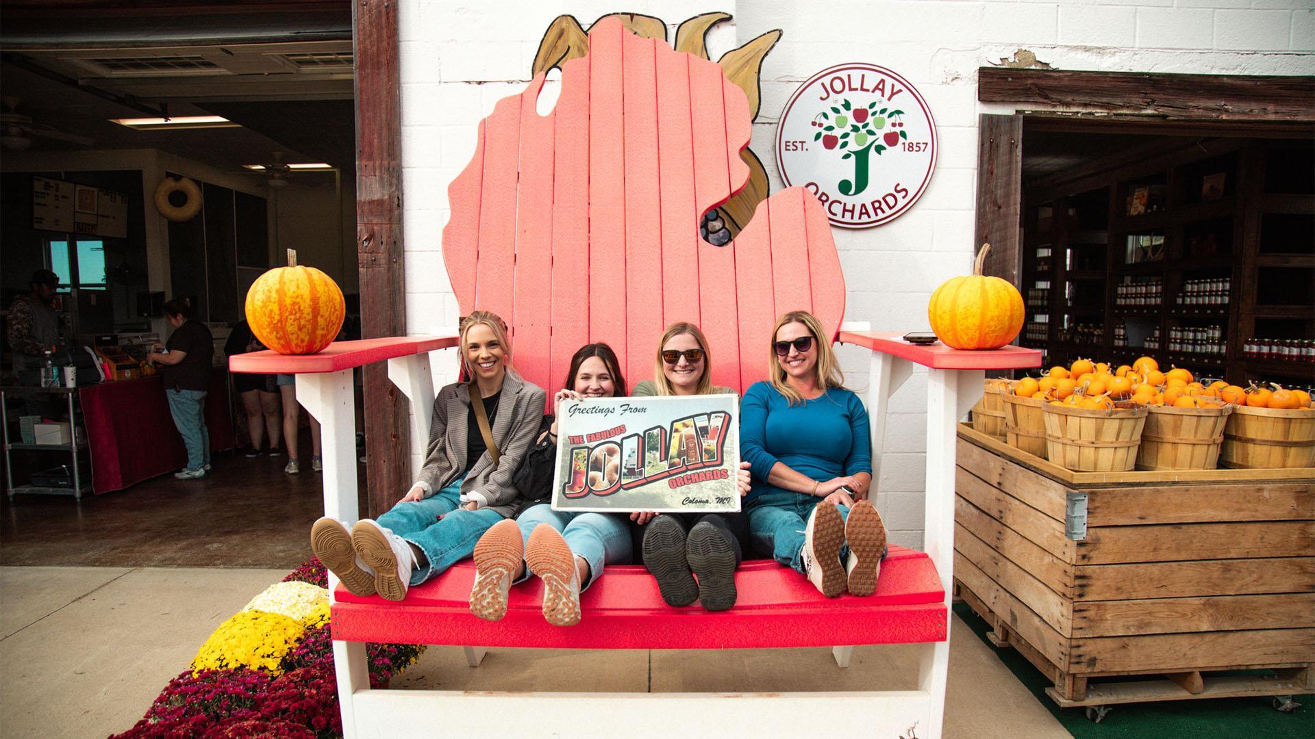 A group photo at Jollay Orchards
